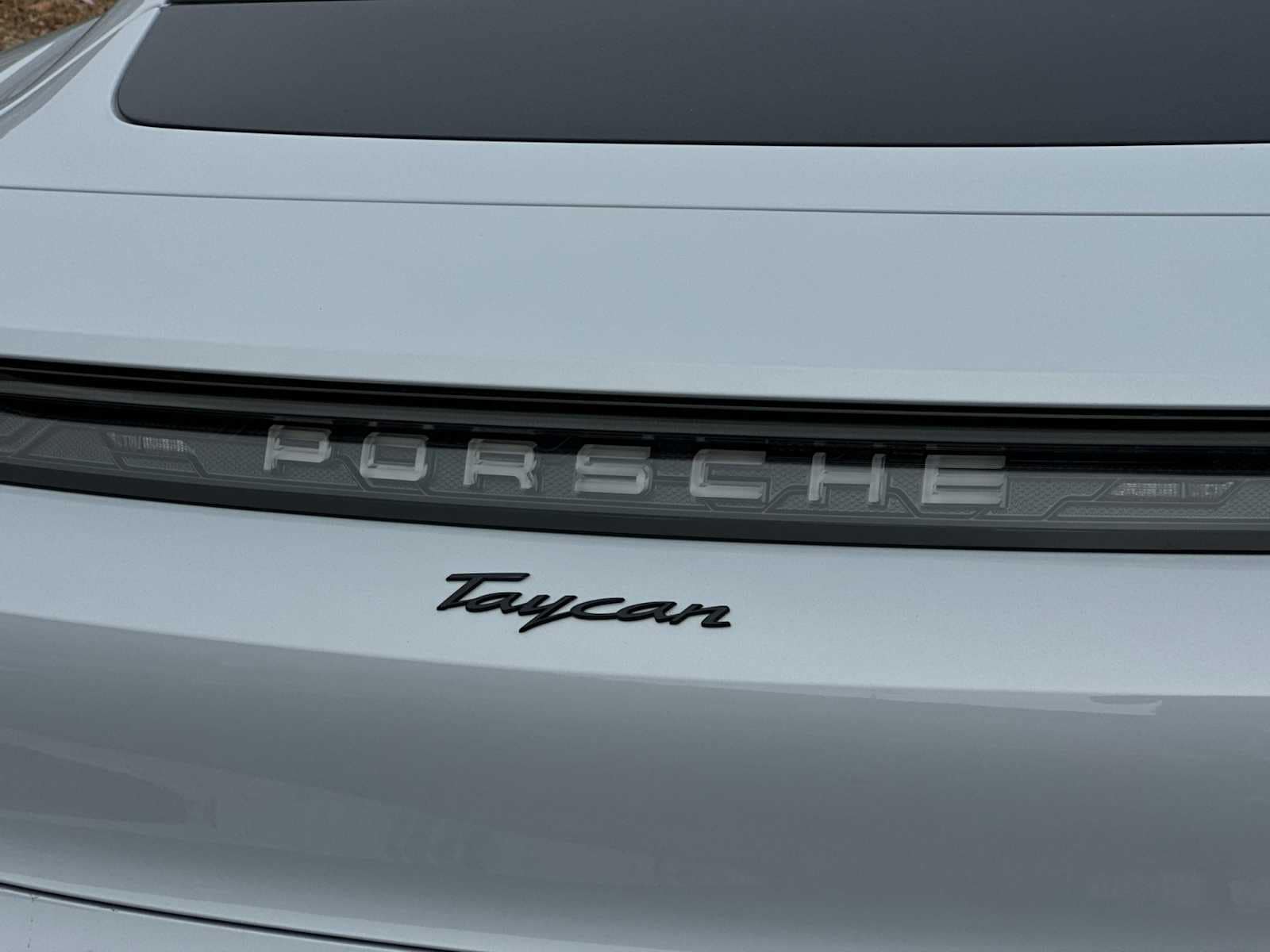Thumbnail: 2025 Porsche Taycan - 25