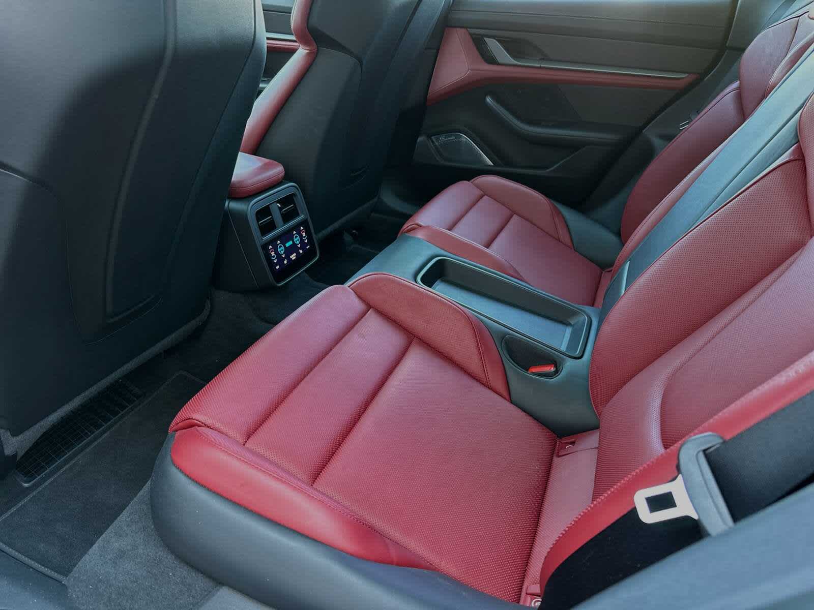 Thumbnail: 2020 Porsche Taycan - 4