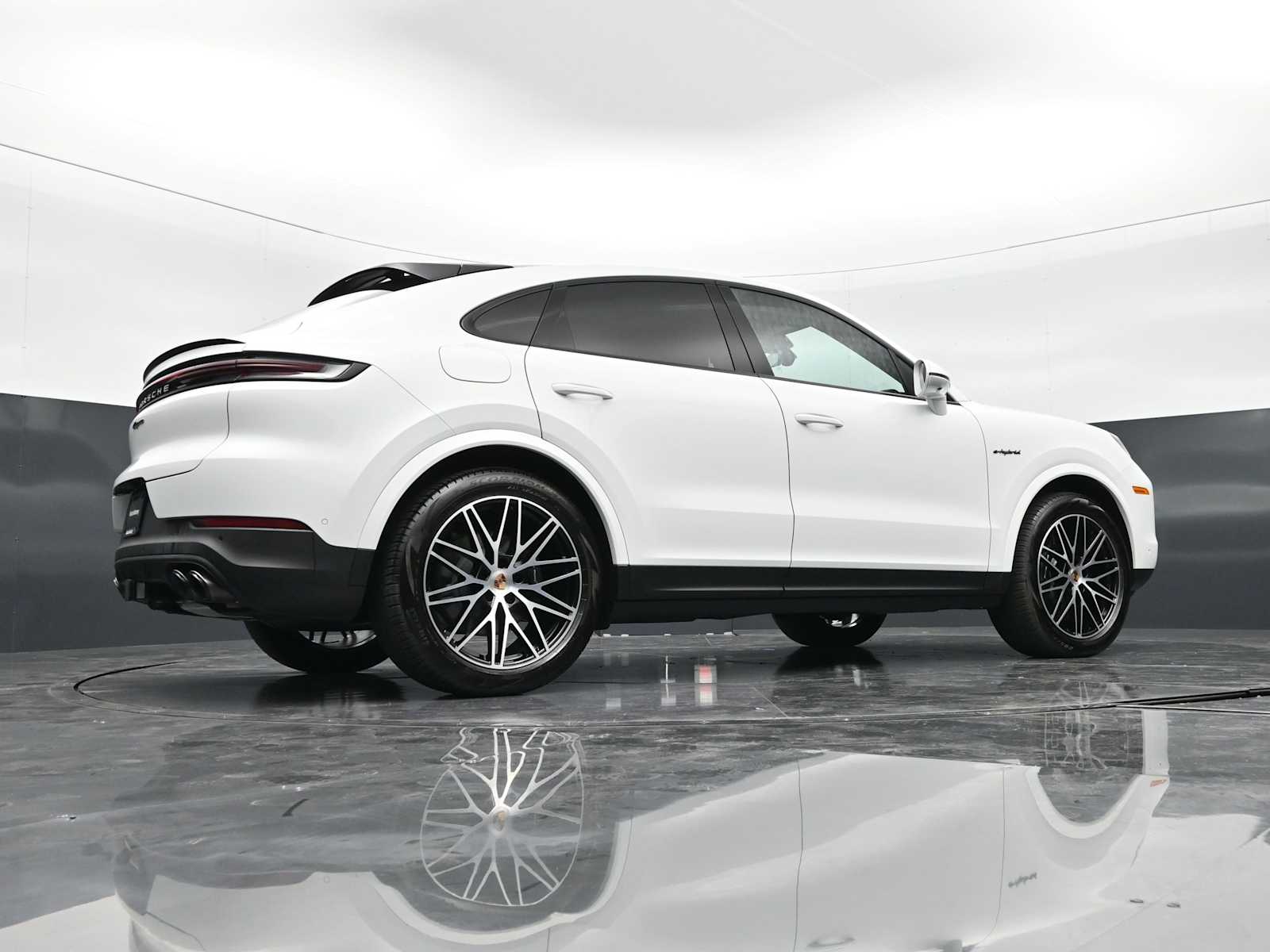 Thumbnail: 2025 Porsche  - 49