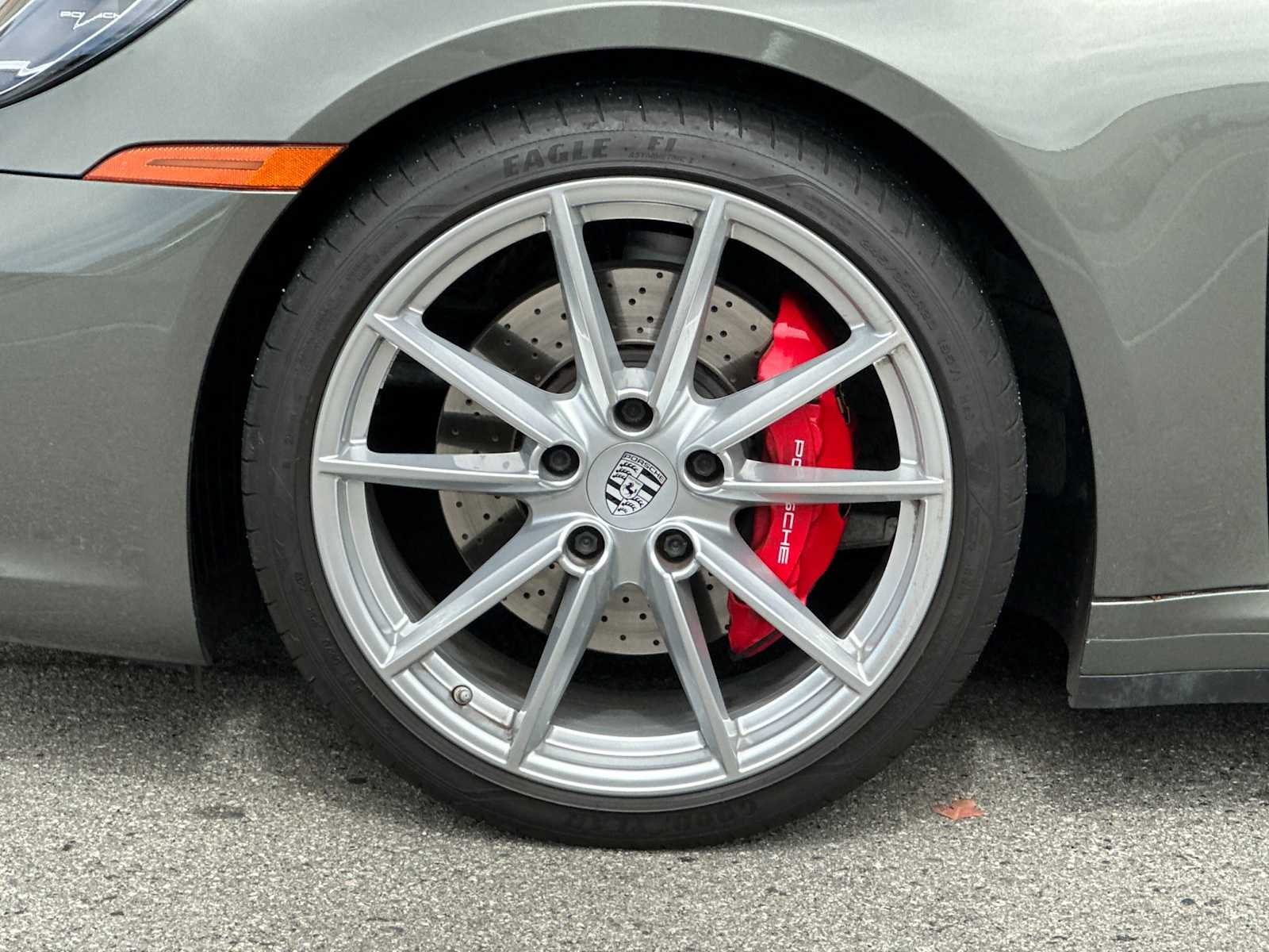 Thumbnail: 2020 Porsche 911 - 13