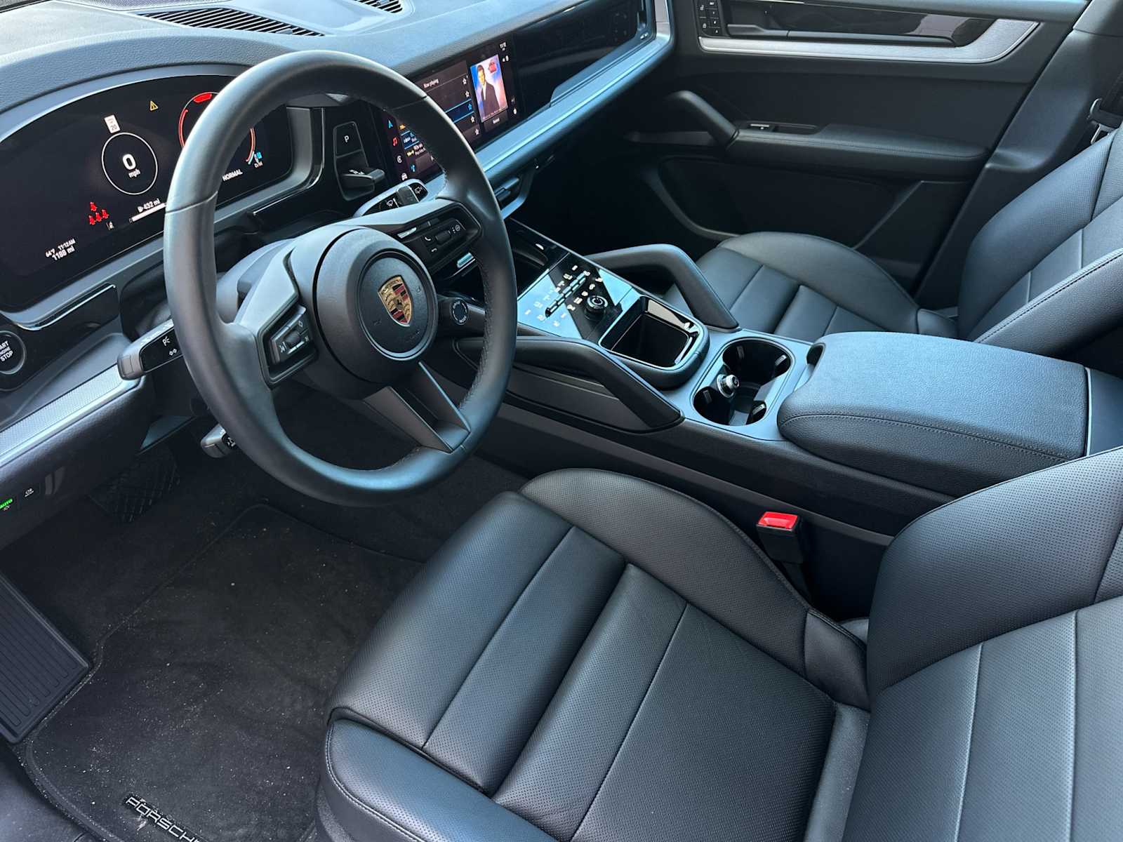 Thumbnail: 2025 Porsche Cayenne - 4