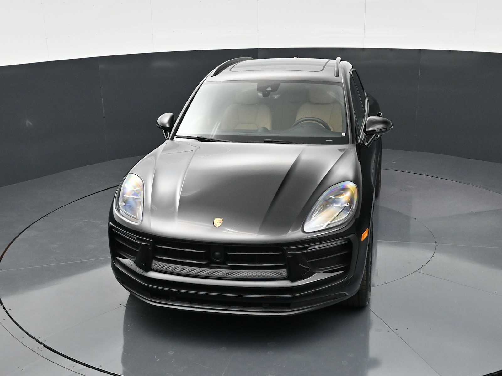 Thumbnail: 2025 Porsche Macan - 39