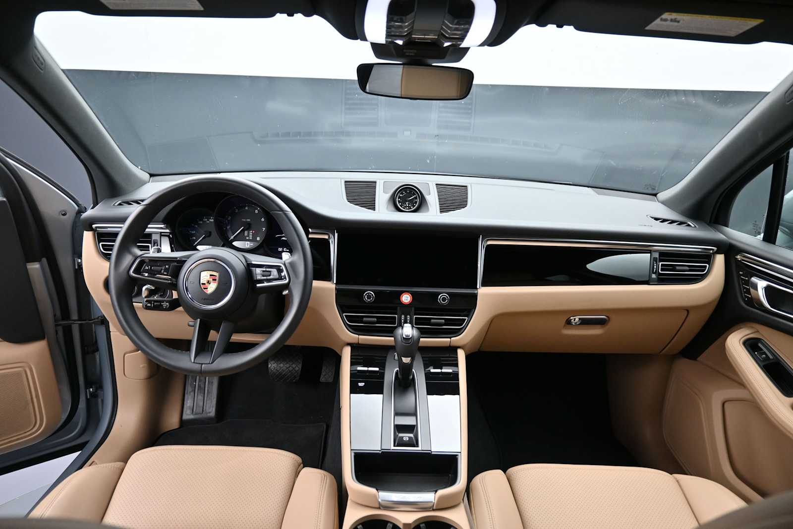 Thumbnail: 2025 Porsche Macan - 6