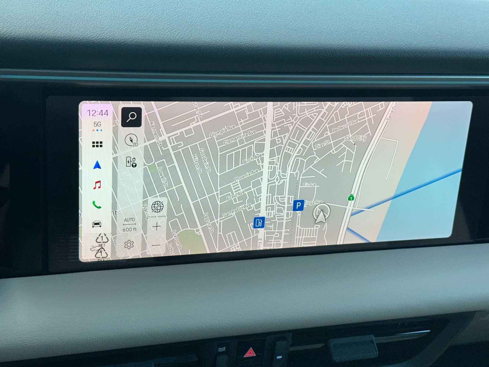 Thumbnail: 2026 Porsche Macan - 19