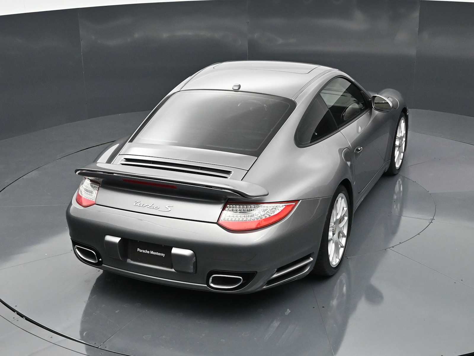 Thumbnail: 2013 Porsche 911 - 34
