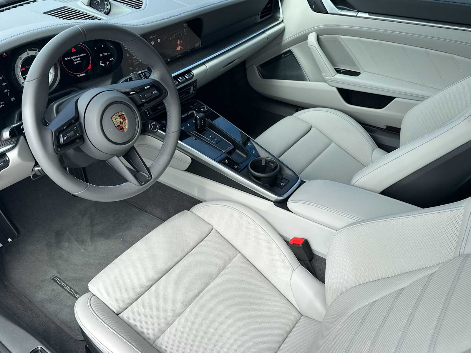 Thumbnail: 2024 Porsche 911 - 4