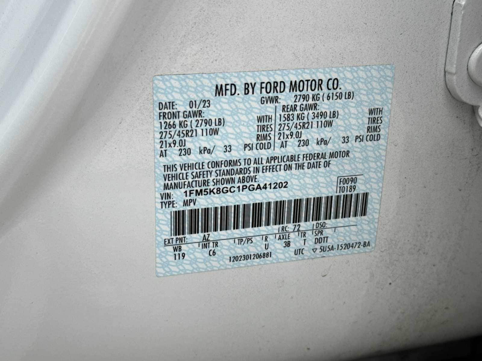 Thumbnail: 2023 Ford Explorer - 32