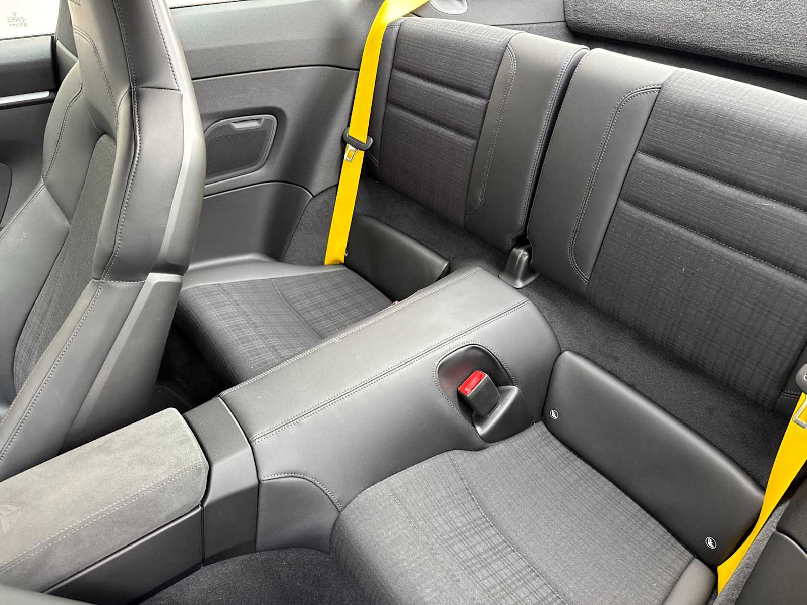 Thumbnail: 2025 Porsche 911 - 14