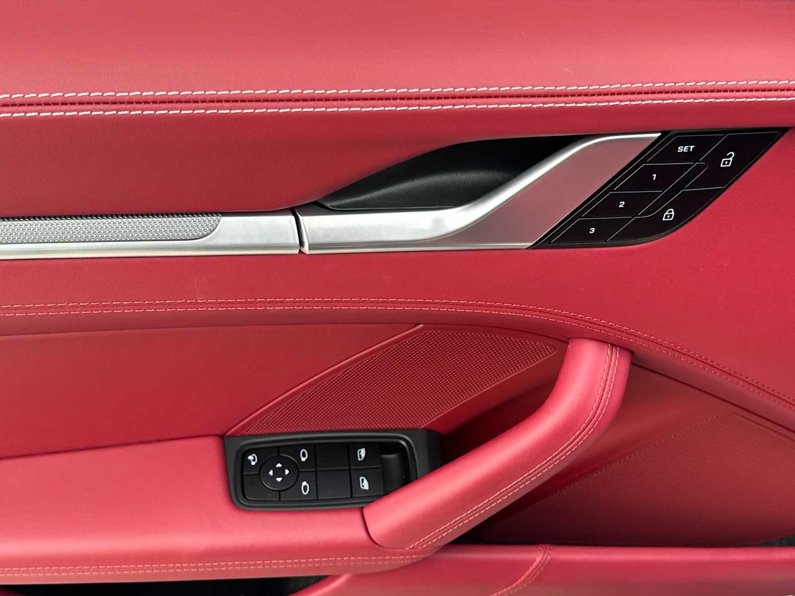 Thumbnail: 2025 Porsche 911 - 11