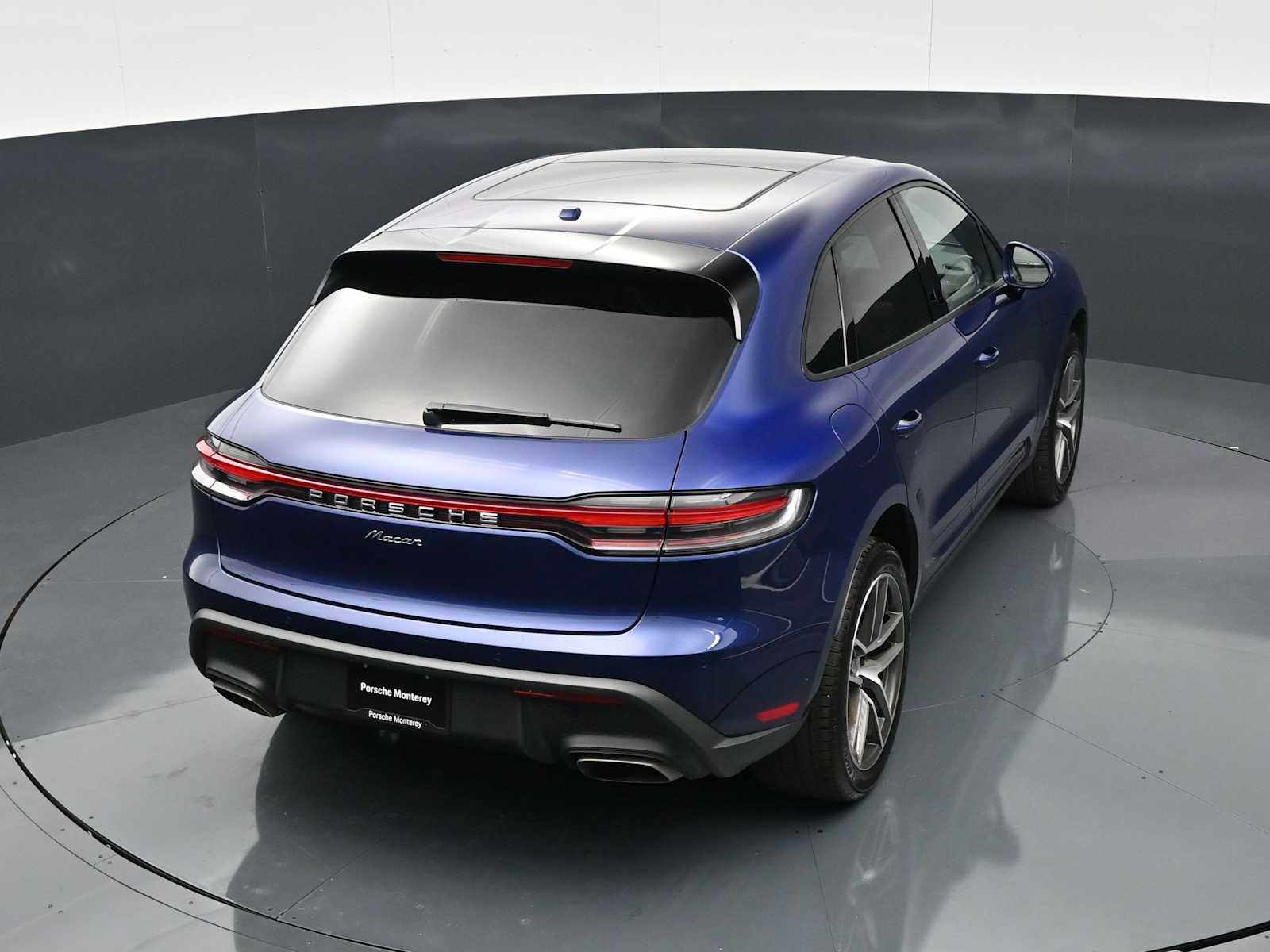 Thumbnail: 2026 Porsche Macan - 29