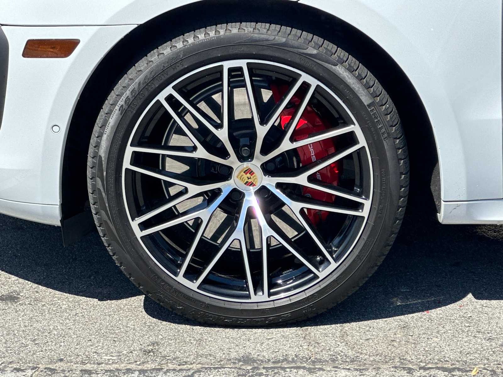 Thumbnail: 2024 Porsche Macan - 25