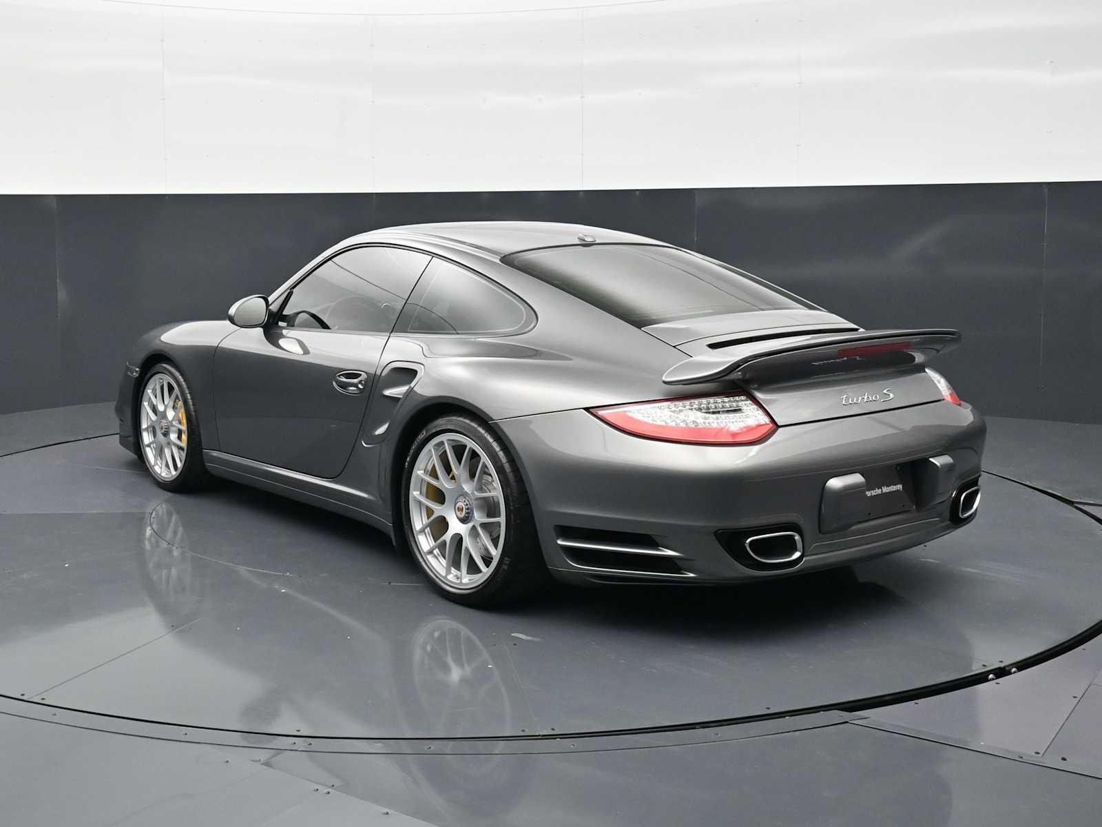 Thumbnail: 2013 Porsche 911 - 3