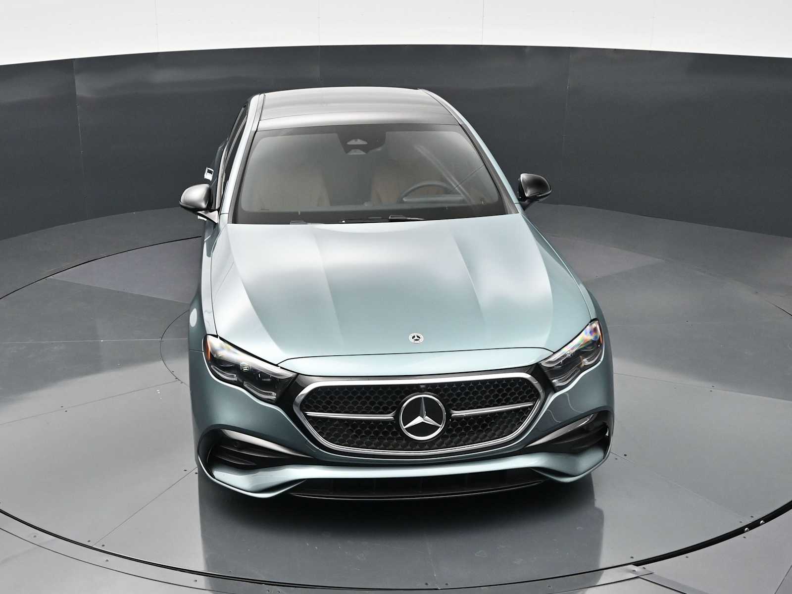 Thumbnail: 2025 Mercedes-Benz E-Class - 39