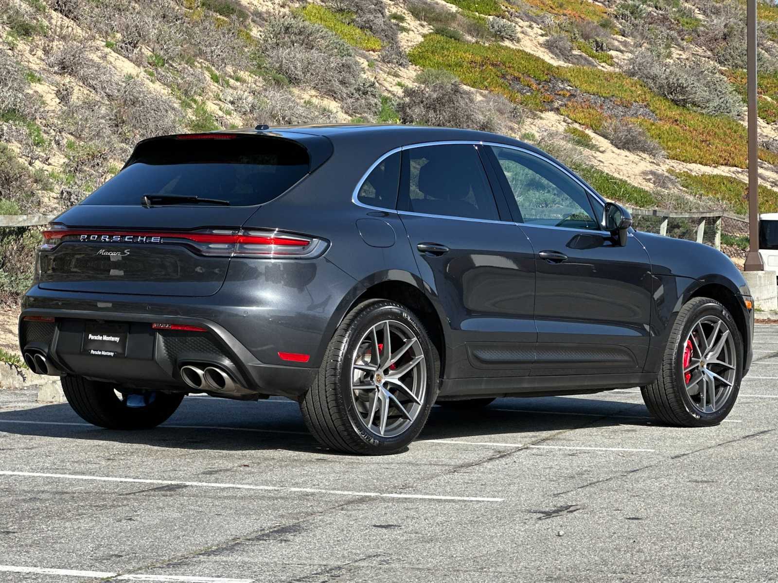 Thumbnail: 2025 Porsche Macan - 7