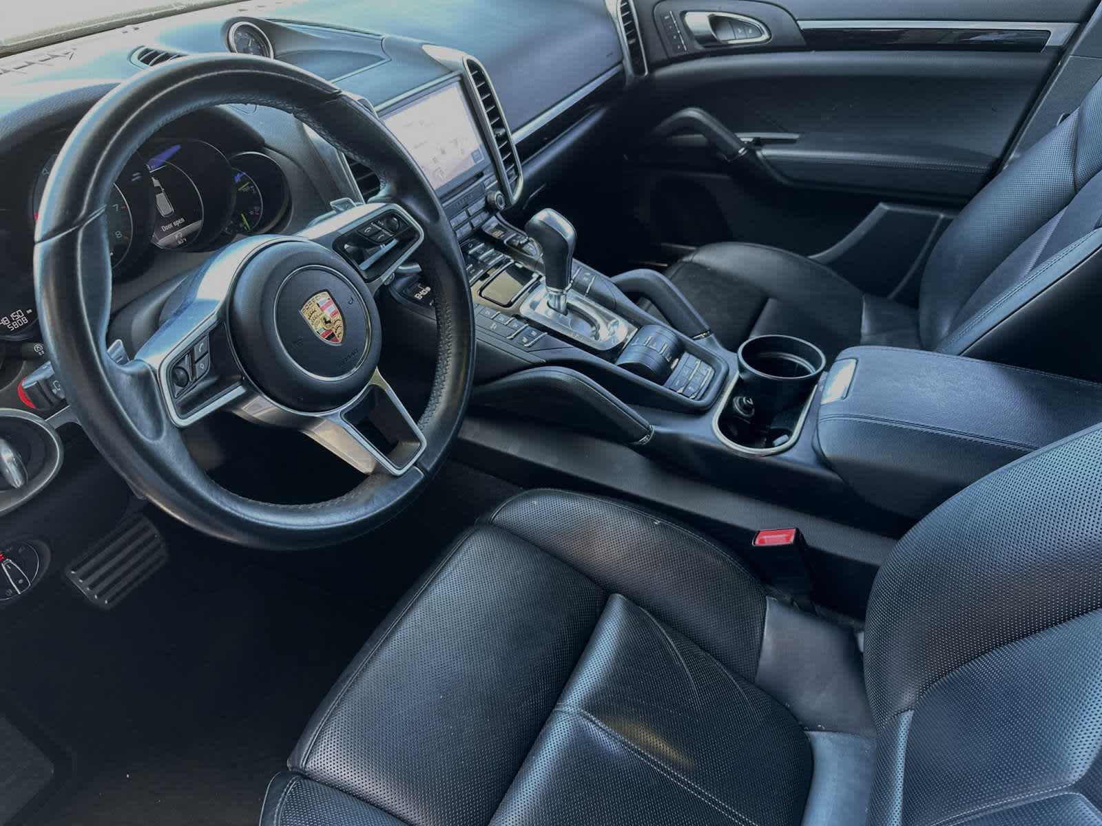 2017 Porsche Cayenne Platinum Edition 11