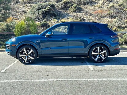 Hatch Kit | PORSCHE CAYENNE E-HYBRID 2020 Hatch Kit | PORSCHE CAYENNE E-HYBRID 2020