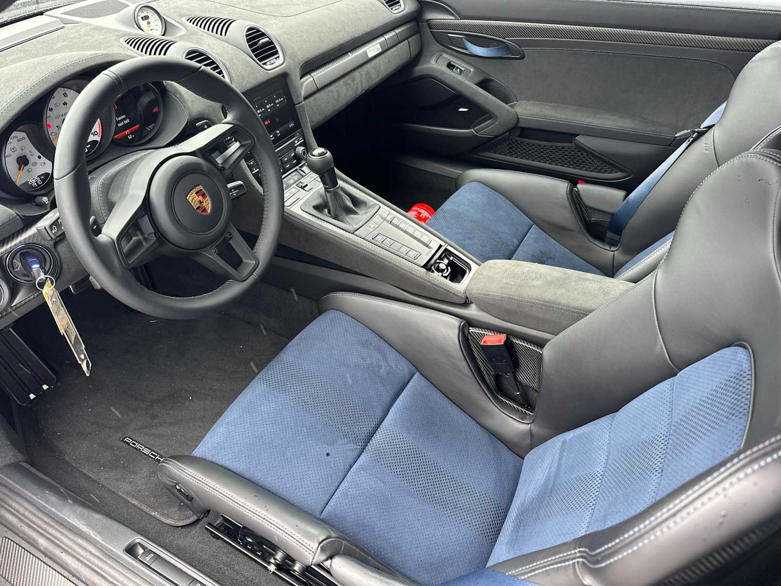 Thumbnail: 2023 Porsche 718 Cayman - 4