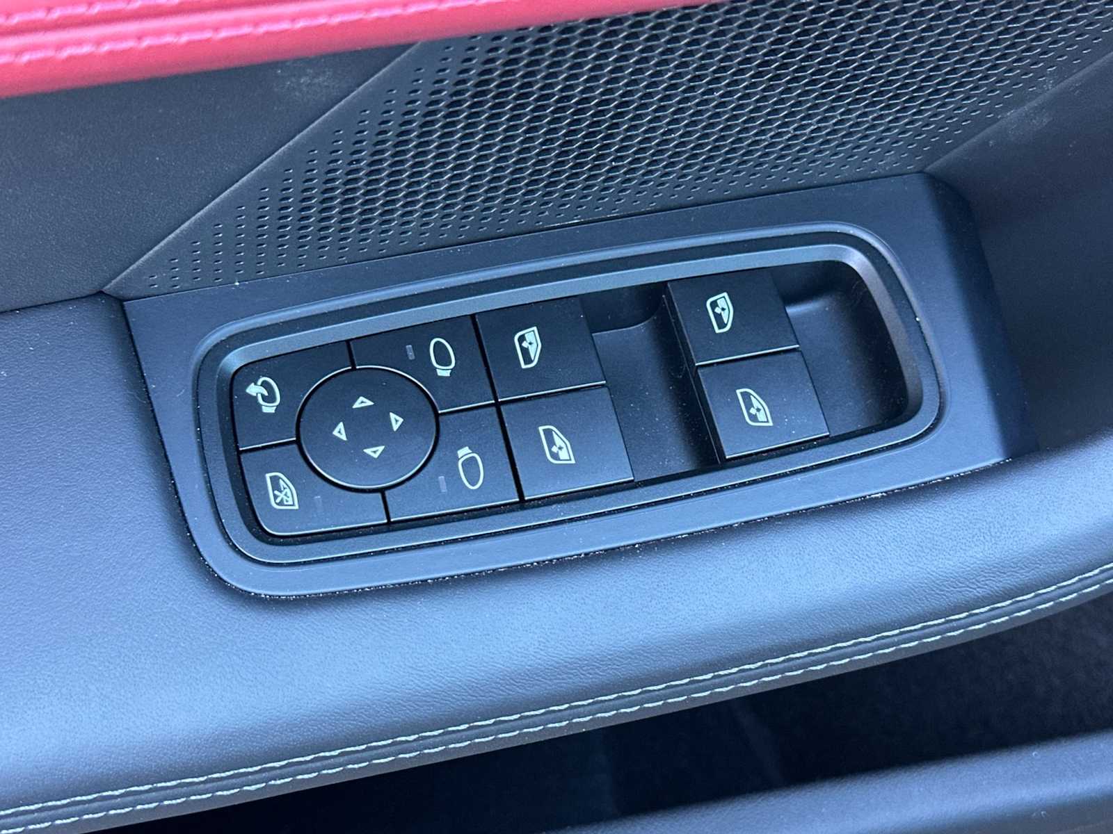 Thumbnail: 2024 Porsche Taycan - 13