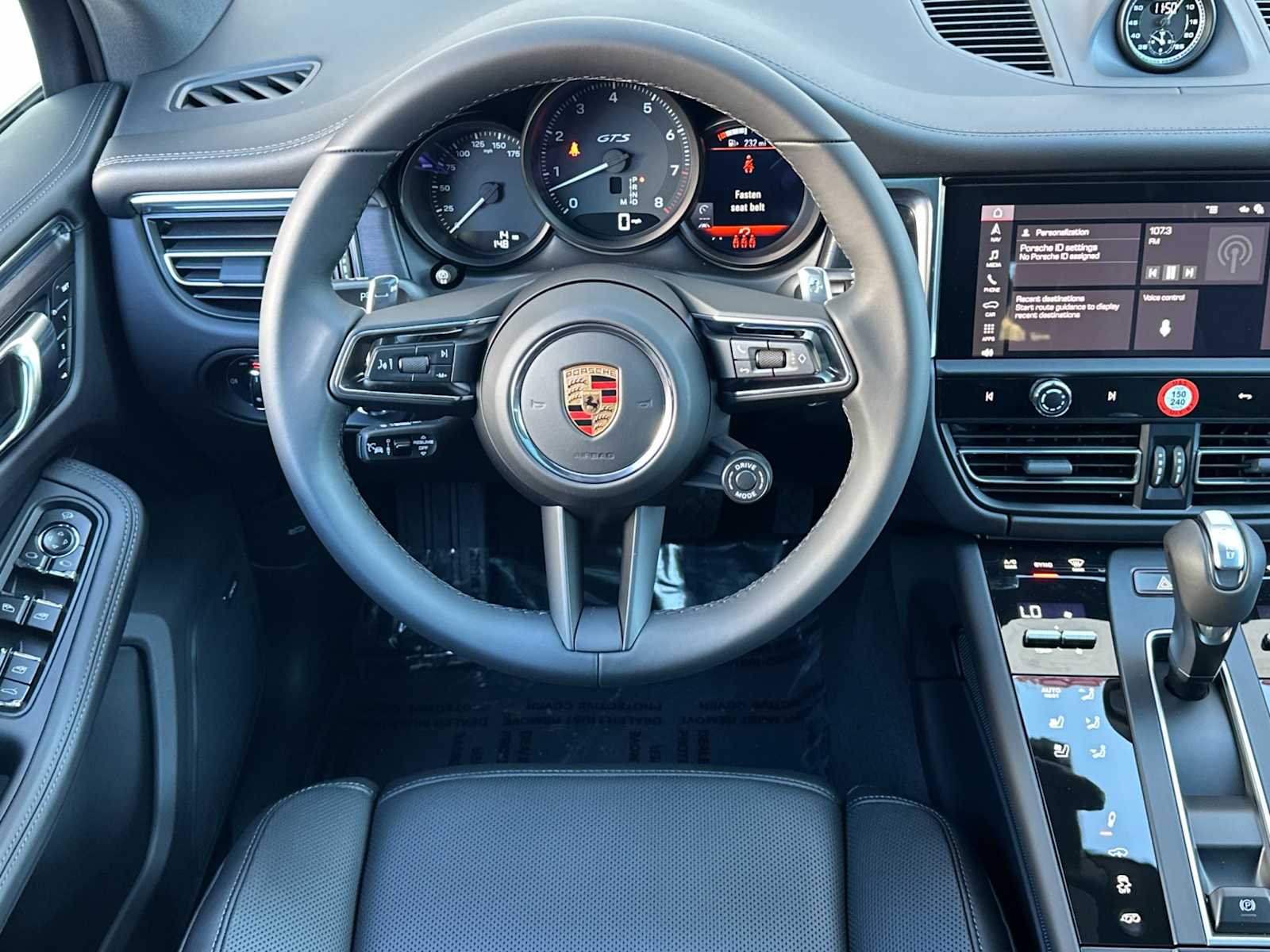 Thumbnail: 2026 Porsche Macan - 15