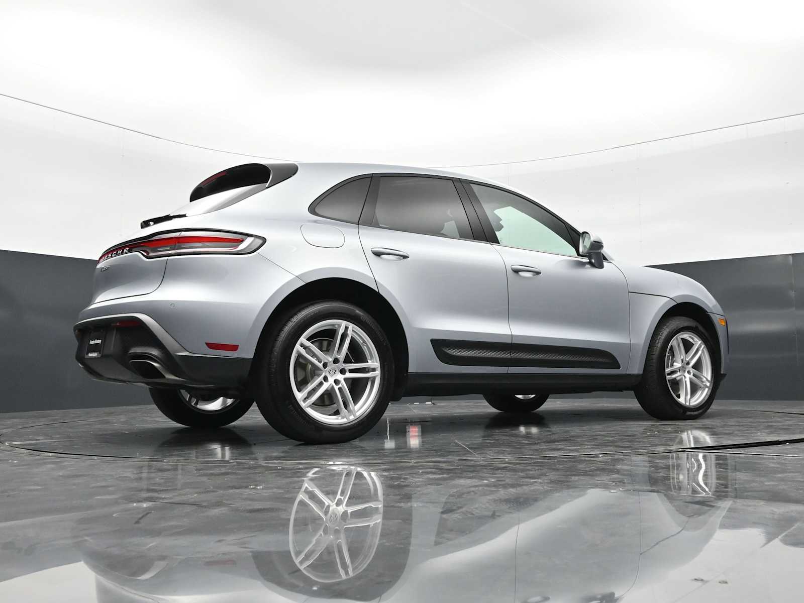 Thumbnail: 2025 Porsche Macan - 40