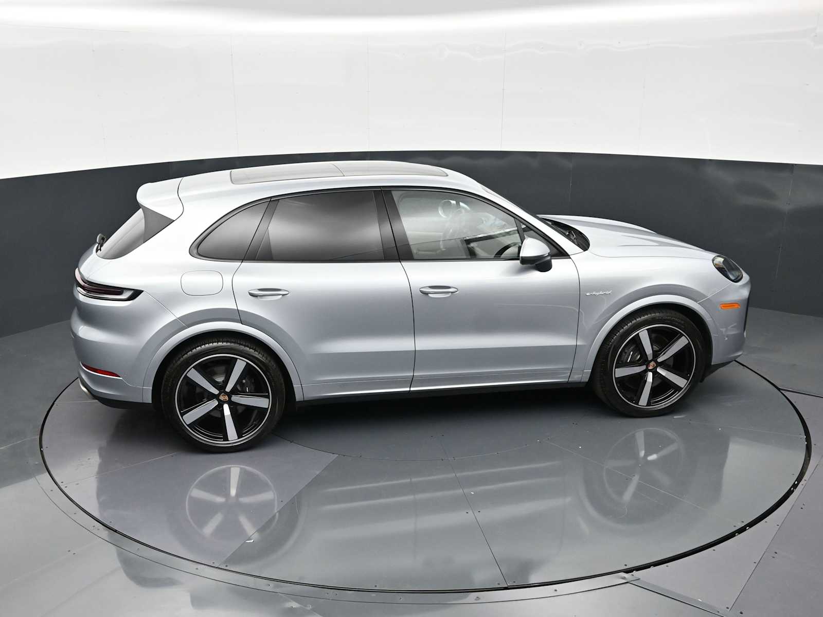 Thumbnail: 2026 Porsche Cayenne - 38