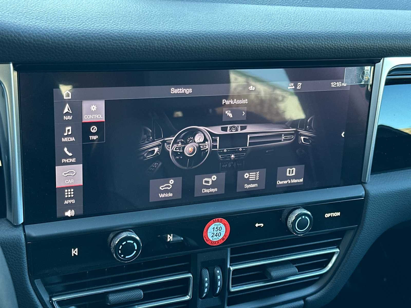 Thumbnail: 2024 Porsche Macan - 22