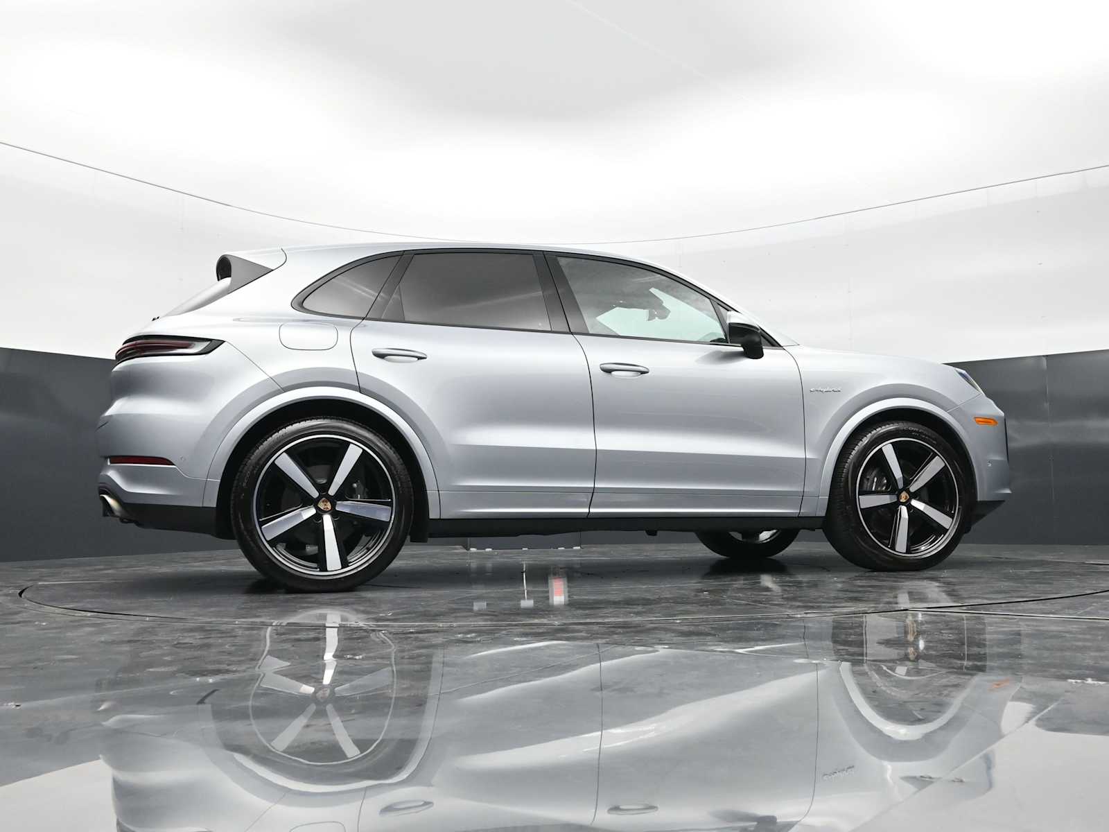 Thumbnail: 2026 Porsche Cayenne - 46