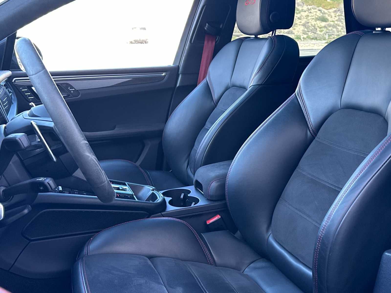 Thumbnail: 2023 Porsche Macan - 5