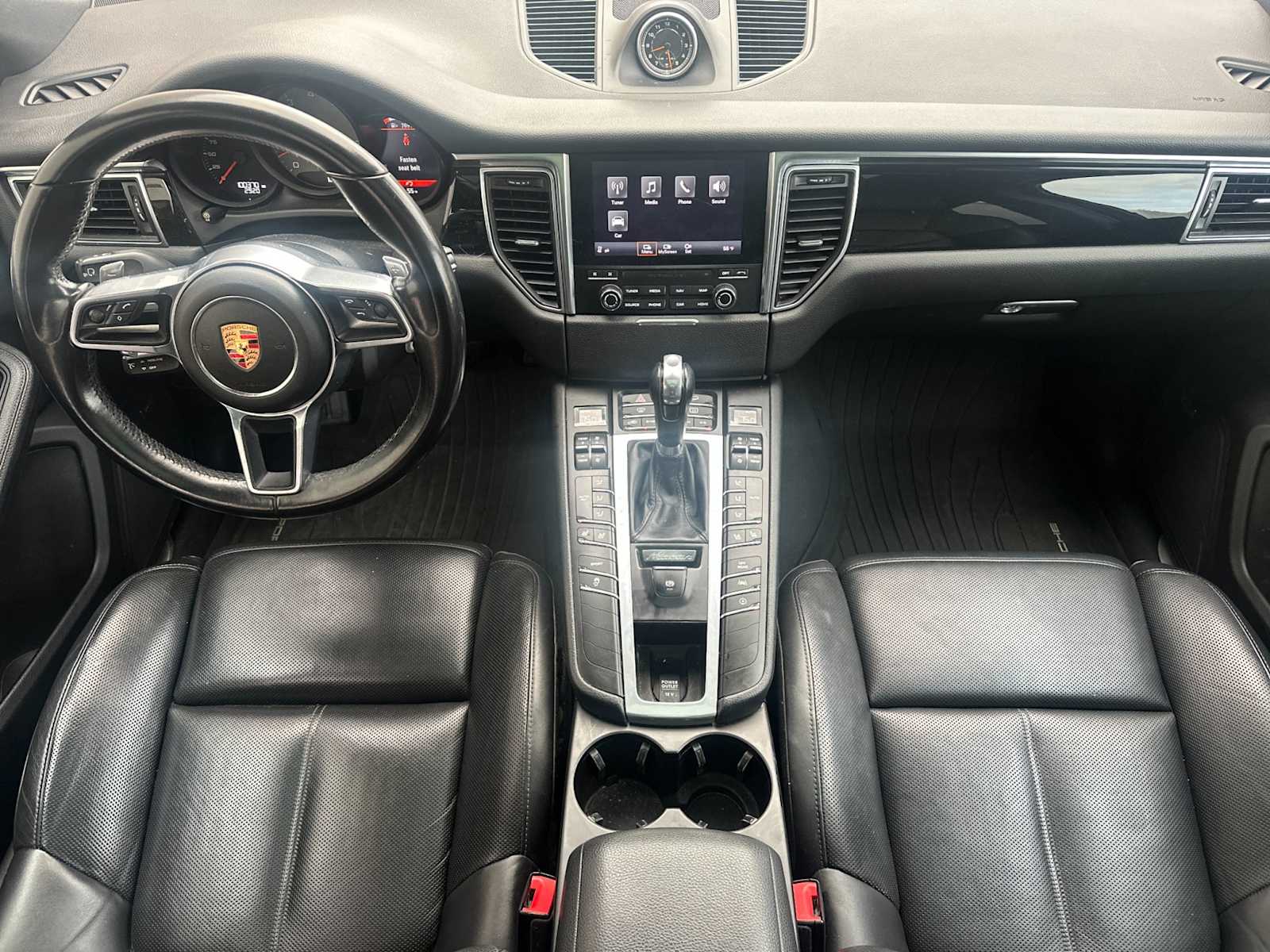 Thumbnail: 2018 Porsche Macan - 6