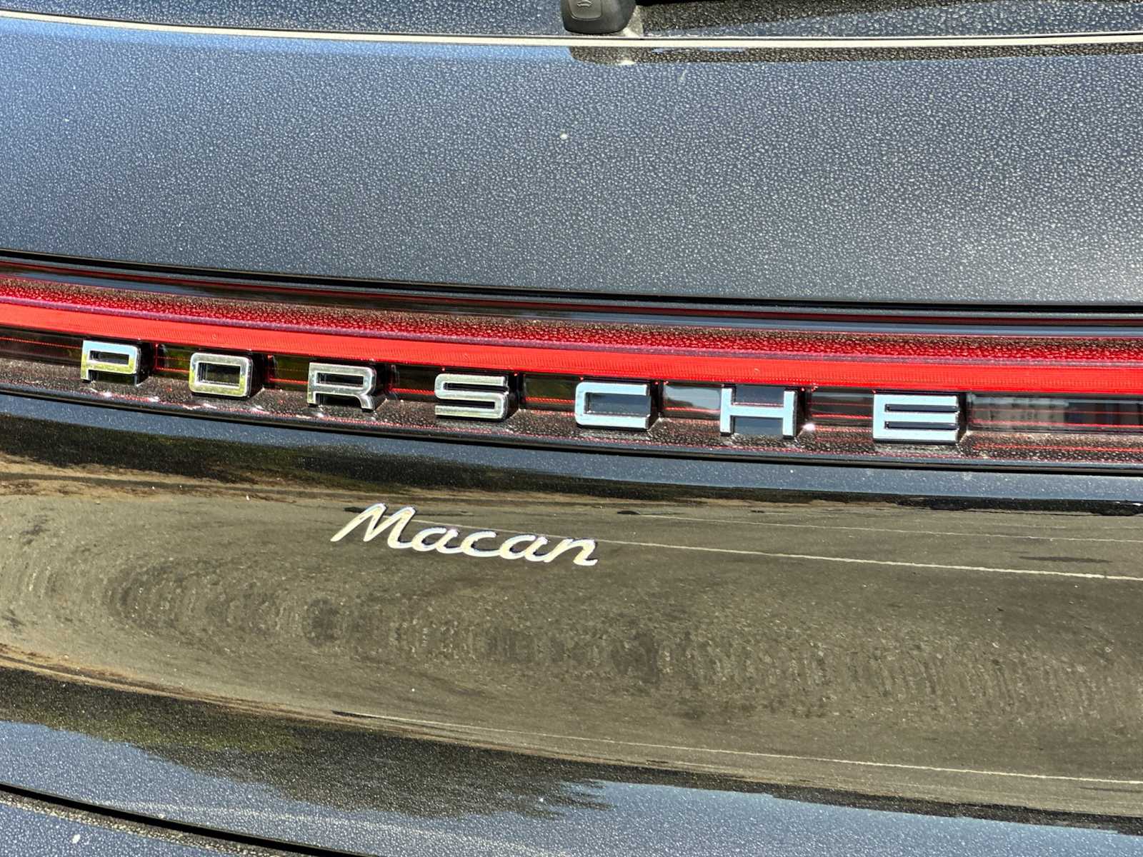 Thumbnail: 2025 Porsche Macan - 25