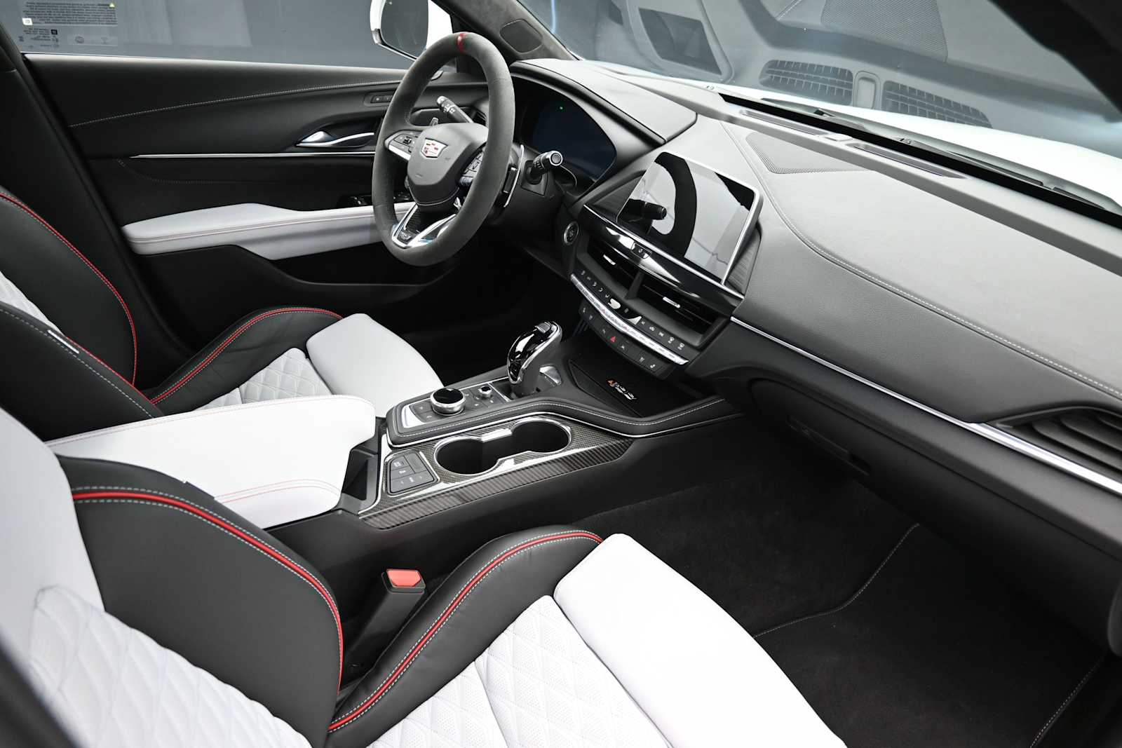 Thumbnail: 2023 Cadillac CT4 - 22