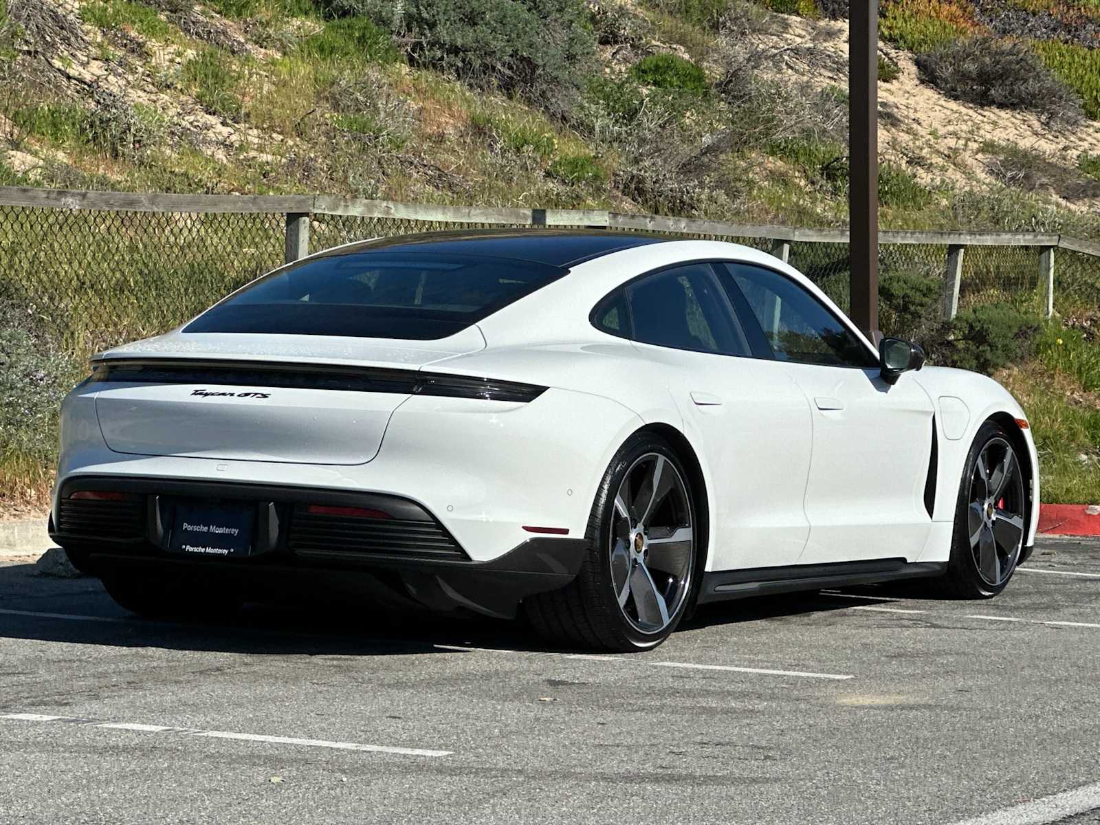 Thumbnail: 2024 Porsche Taycan - 7