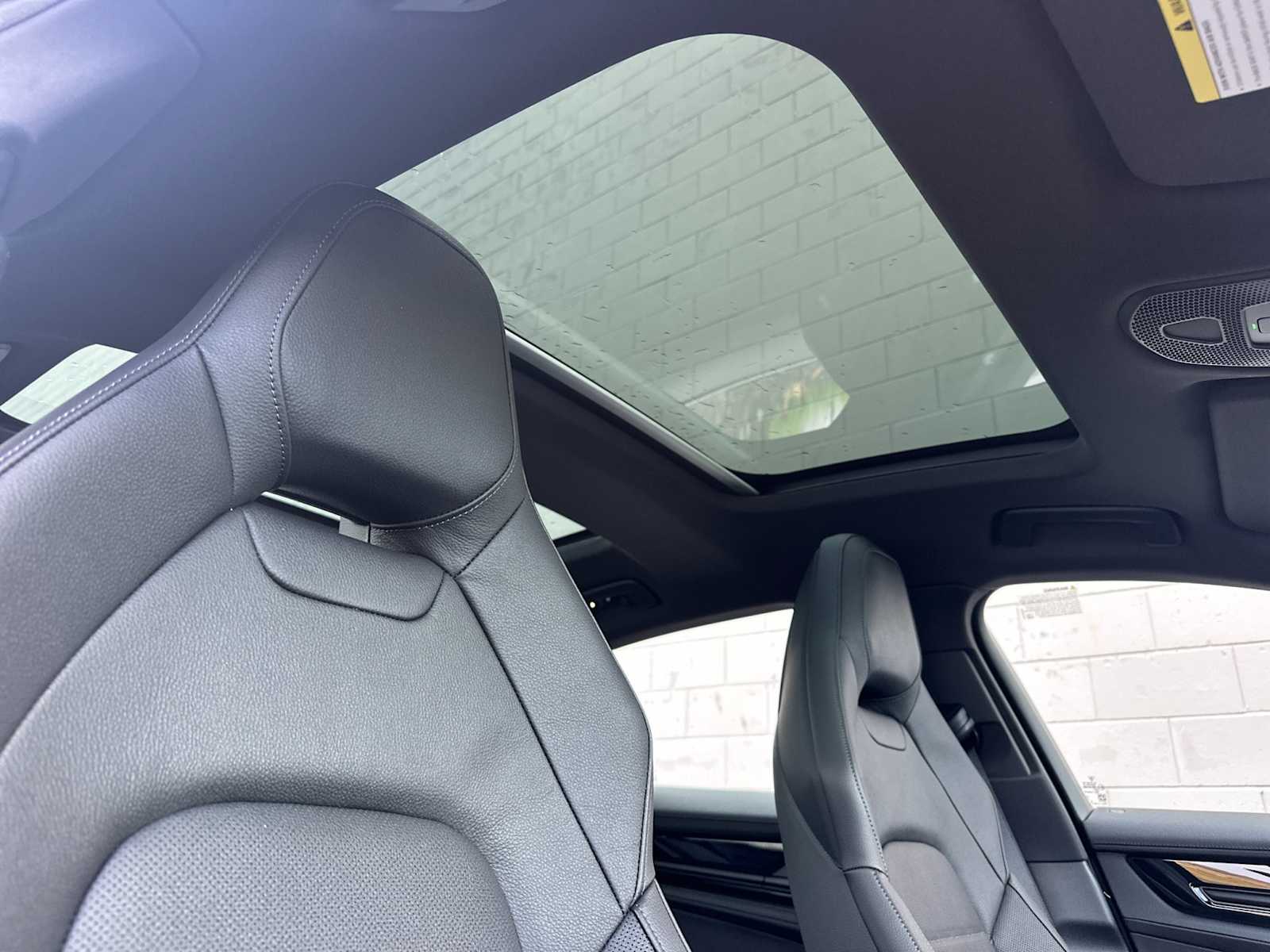 Thumbnail: 2026 Porsche Panamera - 17