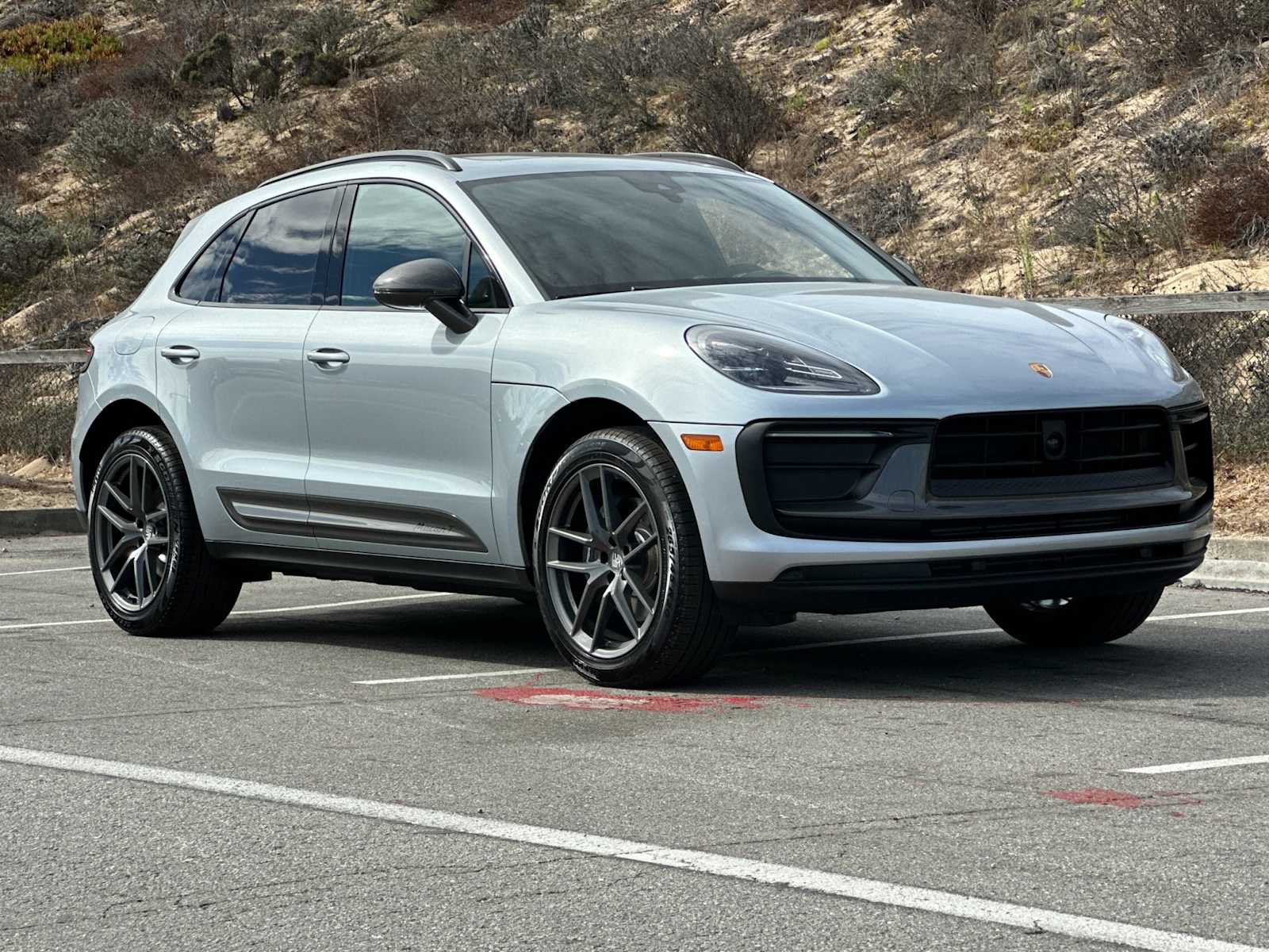 Thumbnail: 2025 Porsche Macan - 10