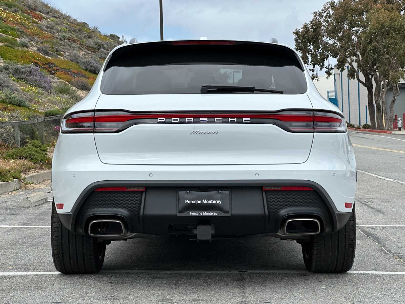 Thumbnail: 2025 Porsche Macan - 8