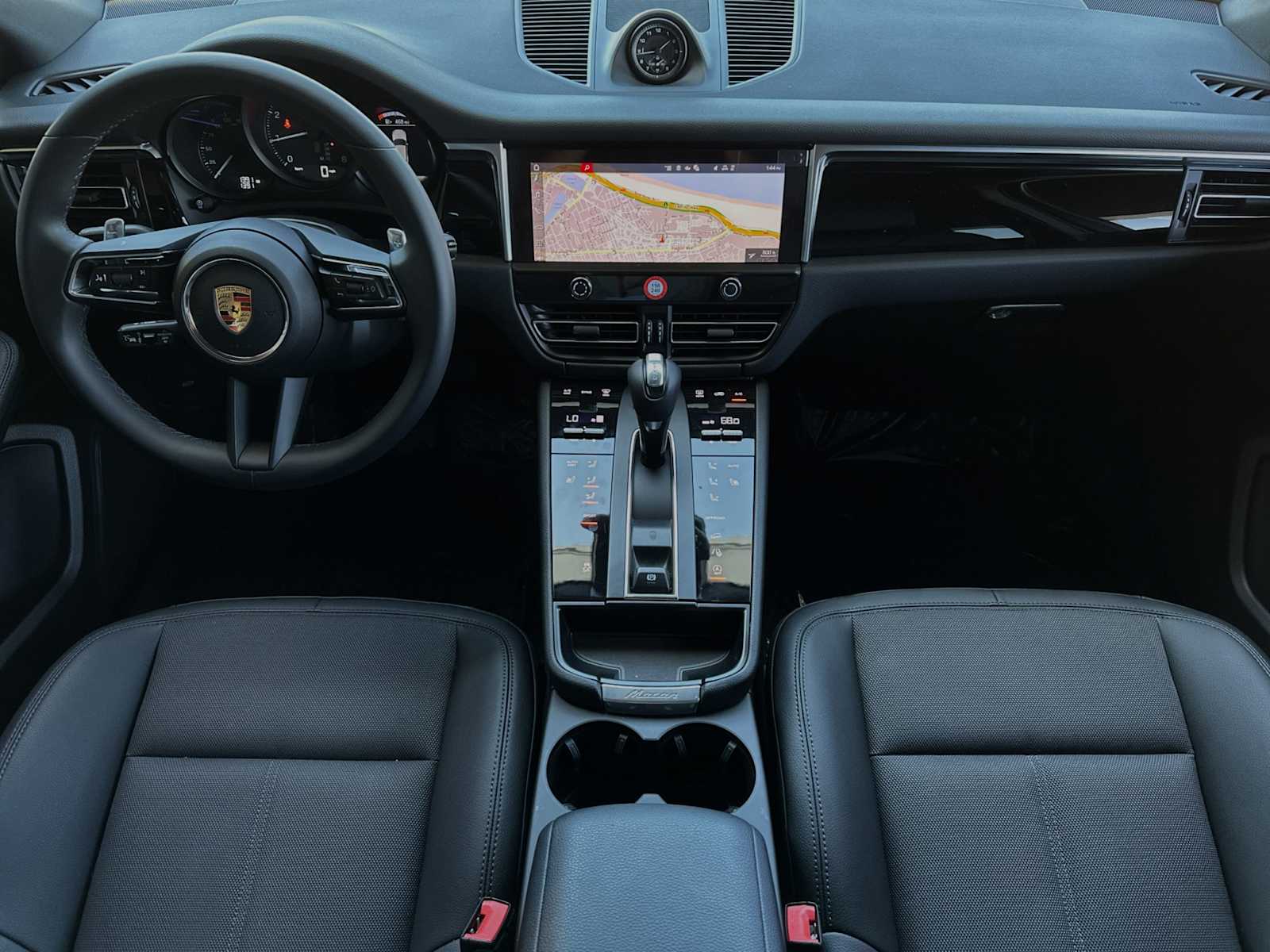 Thumbnail: 2024 Porsche Macan - 6