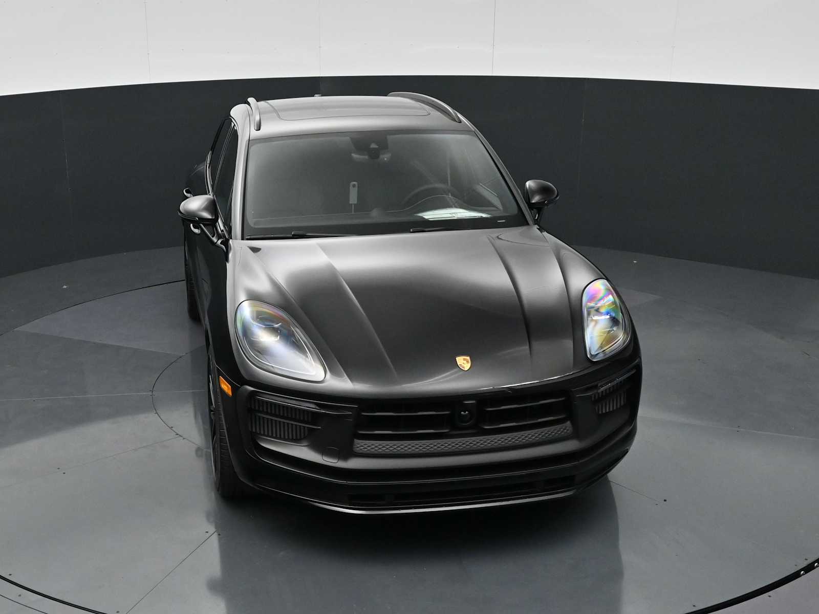 Thumbnail: 2026 Porsche Macan - 36
