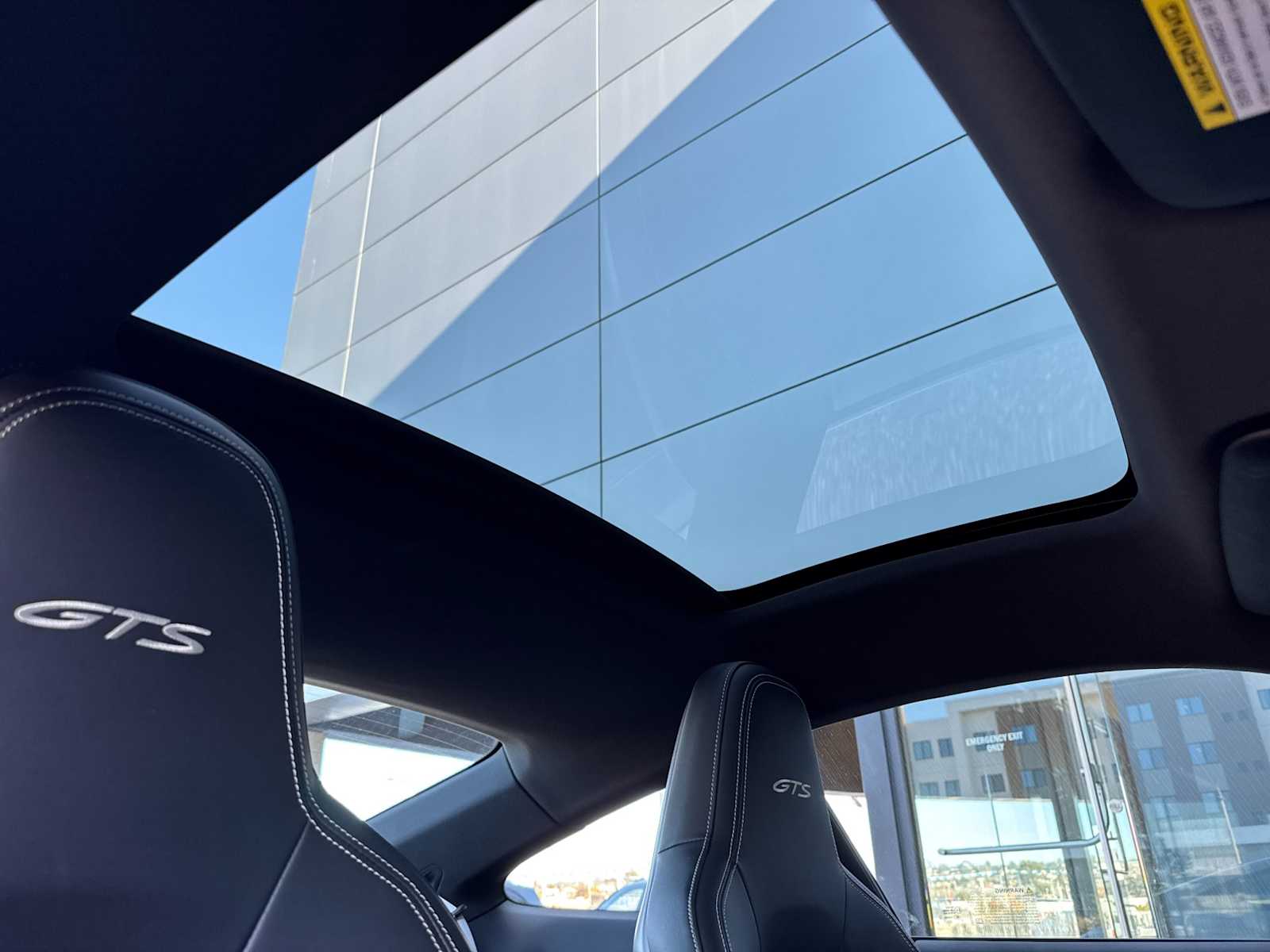 Thumbnail: 2023 Porsche 911 - 17