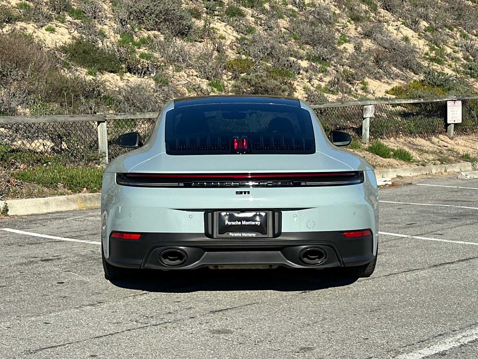 Thumbnail: 2025 Porsche 911 - 8