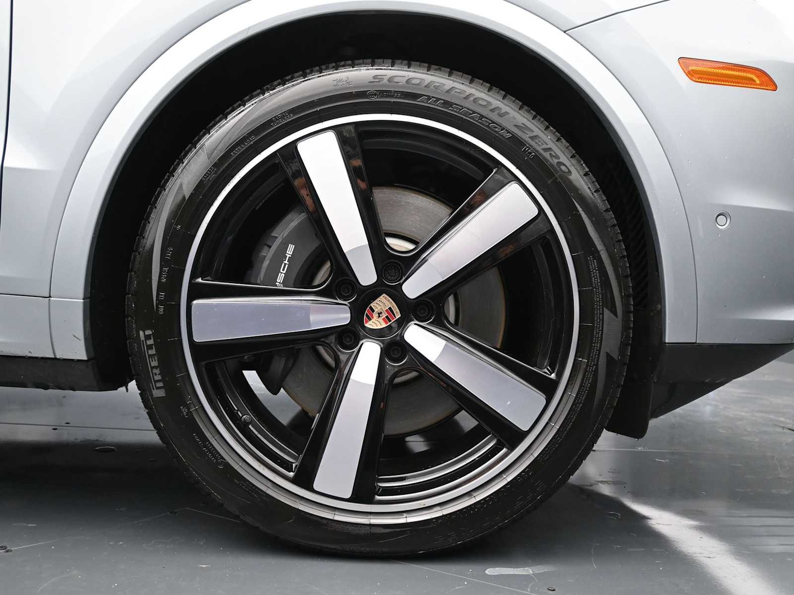 Thumbnail: 2026 Porsche Cayenne - 25