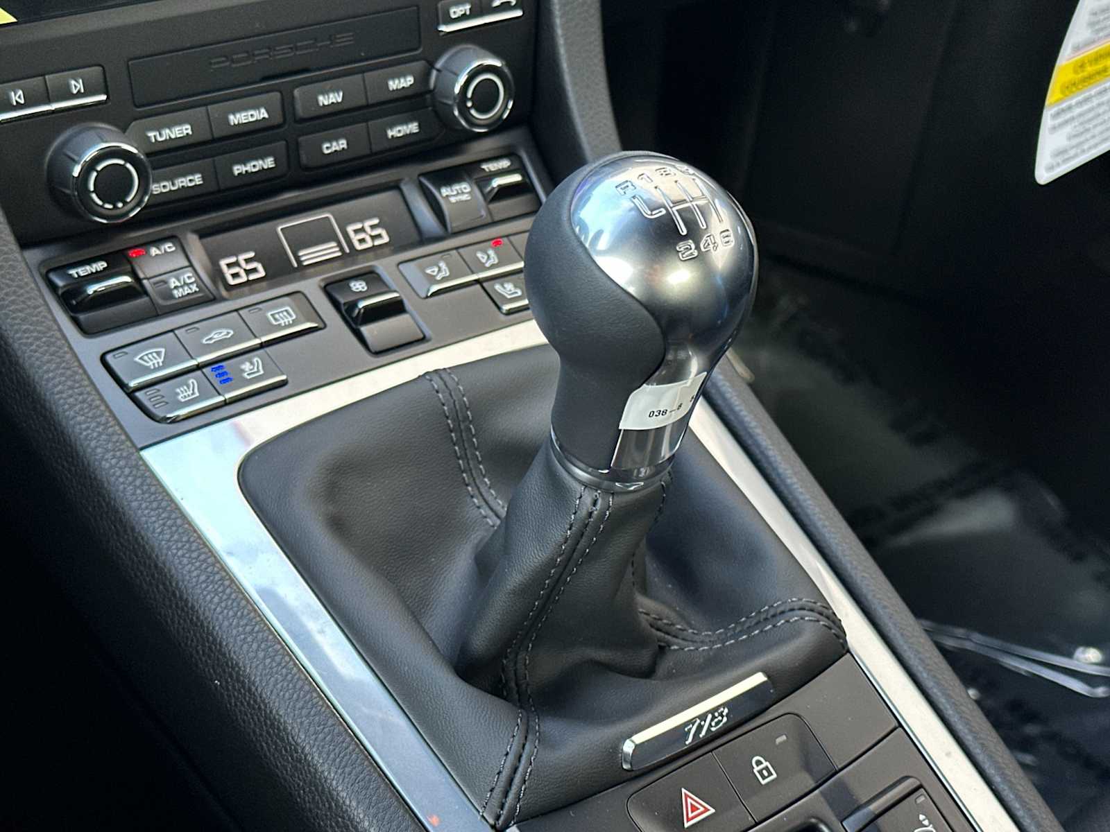 Thumbnail: 2025 Porsche 718 Boxster - 22