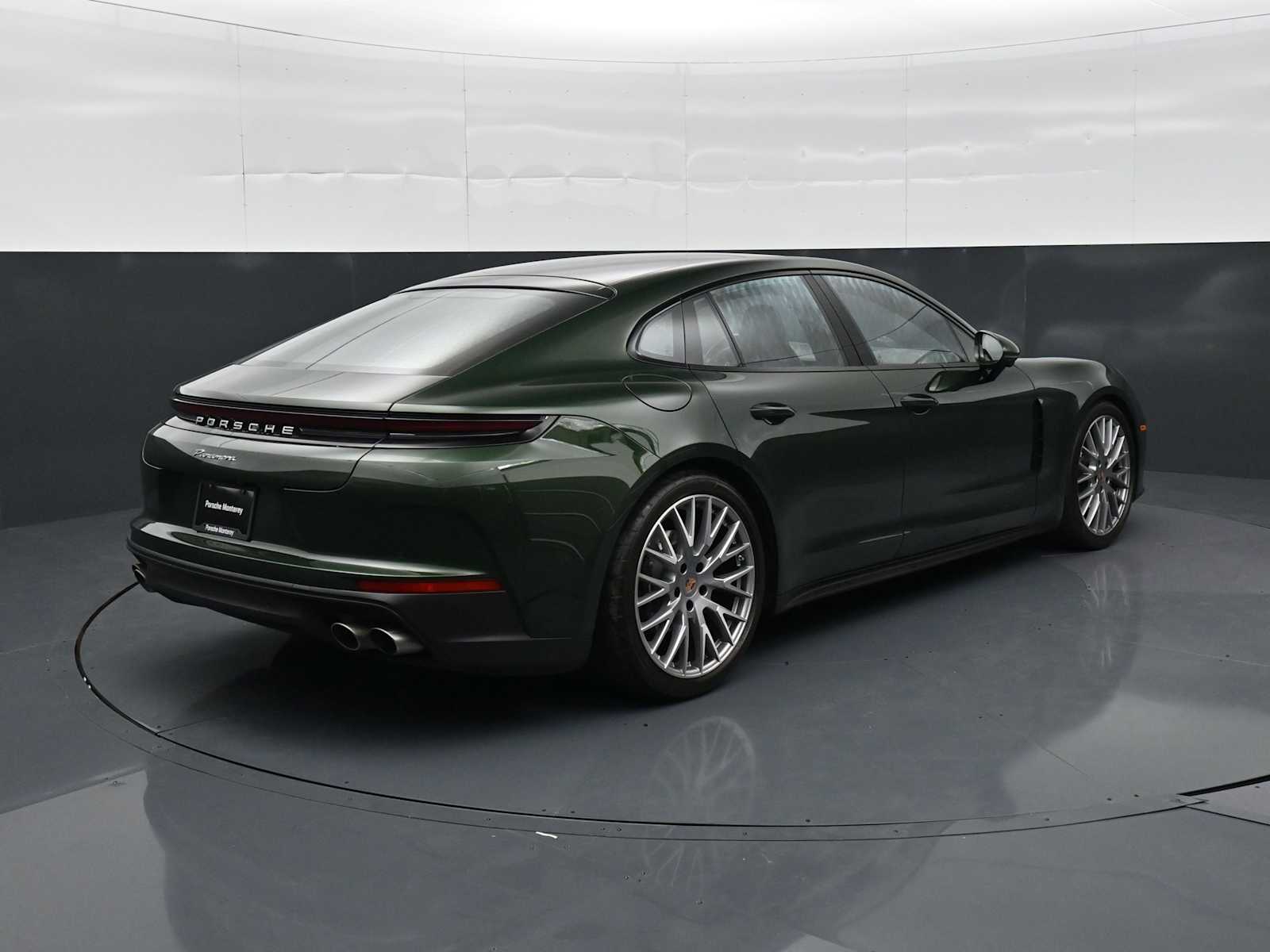 Thumbnail: 2026 Porsche Panamera - 24