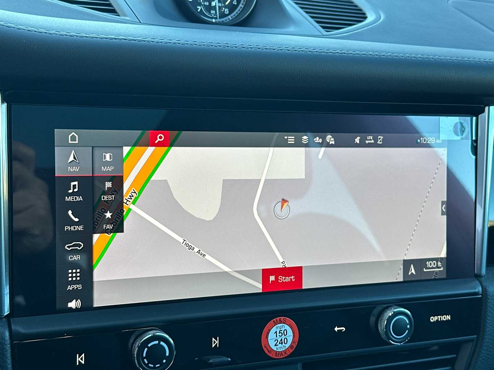 Thumbnail: 2026 Porsche Macan - 20