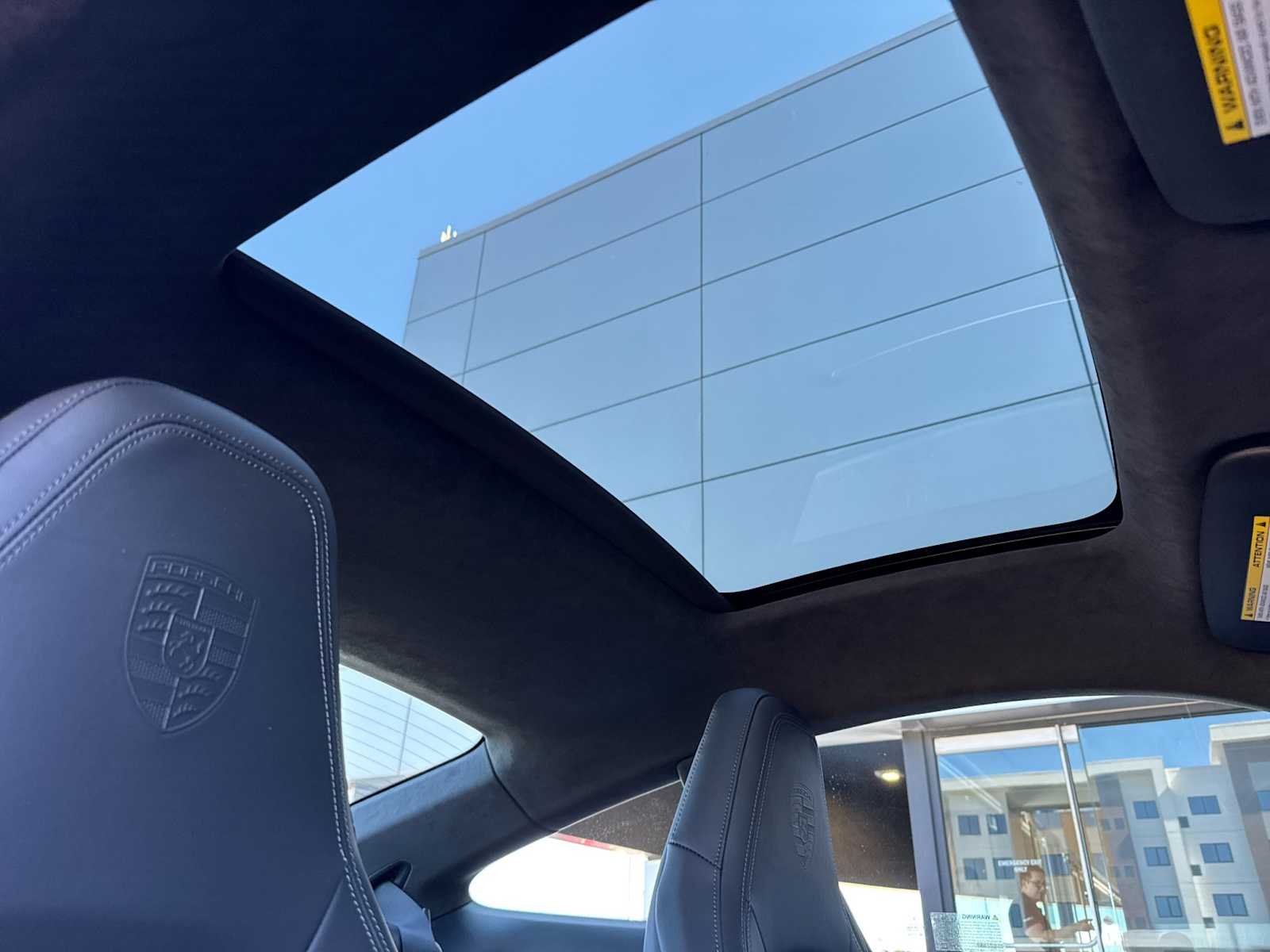 Thumbnail: 2025 Porsche 911 - 18