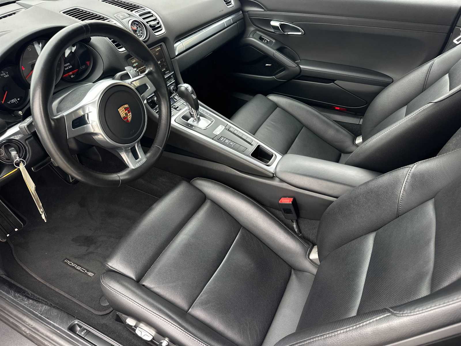 Thumbnail: 2016 Porsche Cayman - 4