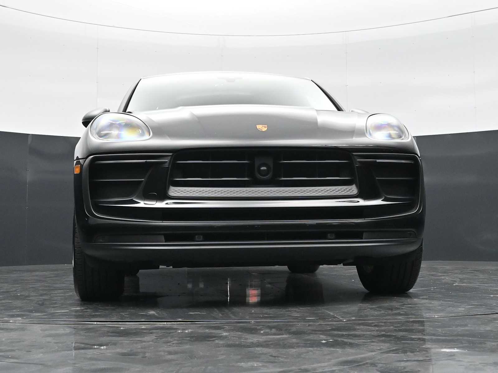 Thumbnail: 2024 Porsche Macan - 42
