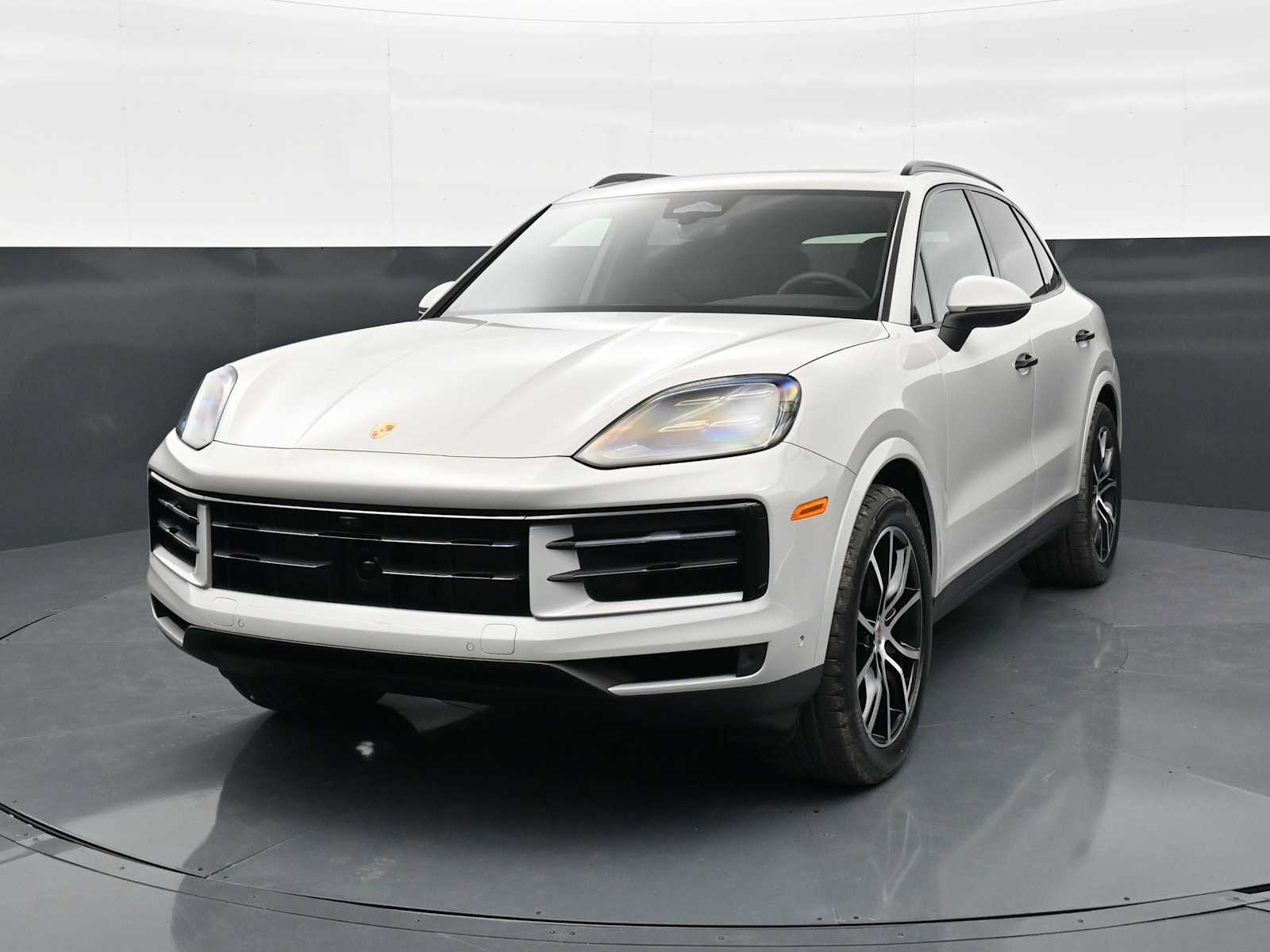Thumbnail: 2026 Porsche Cayenne - 38