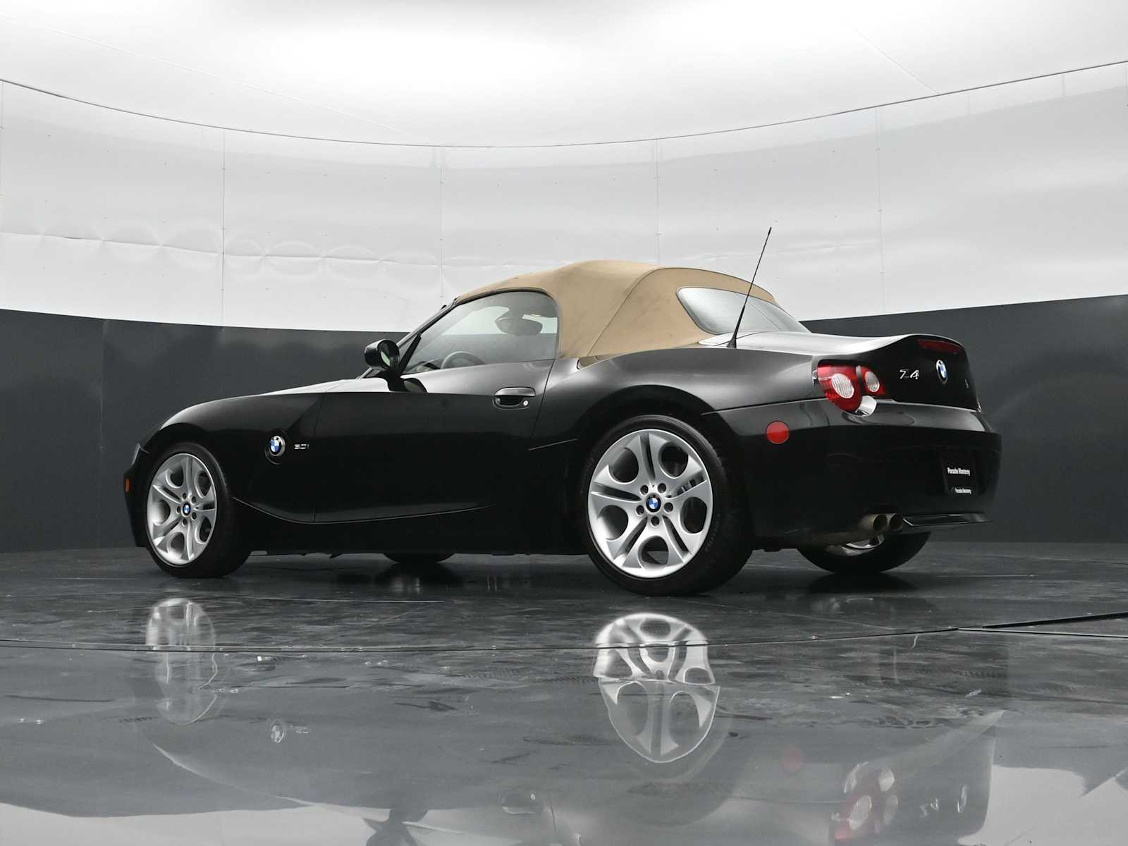 Thumbnail: 2005 BMW Z4 - 29