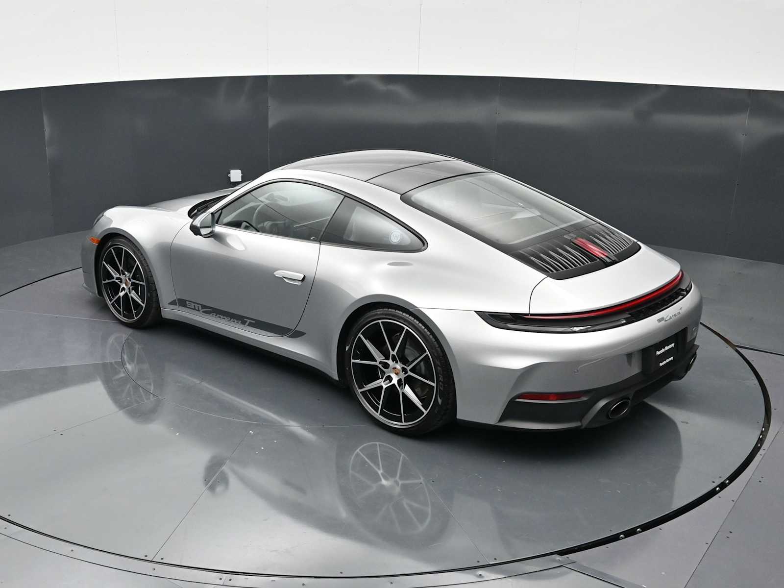 Thumbnail: 2026 Porsche 911 - 33