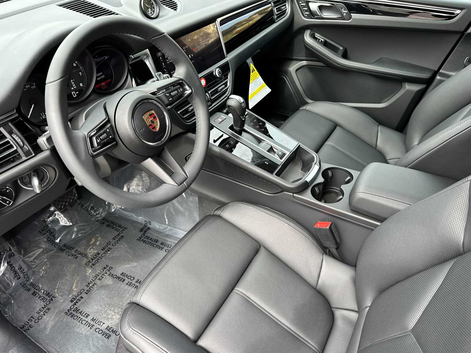 Thumbnail: 2025 Porsche Macan - 4